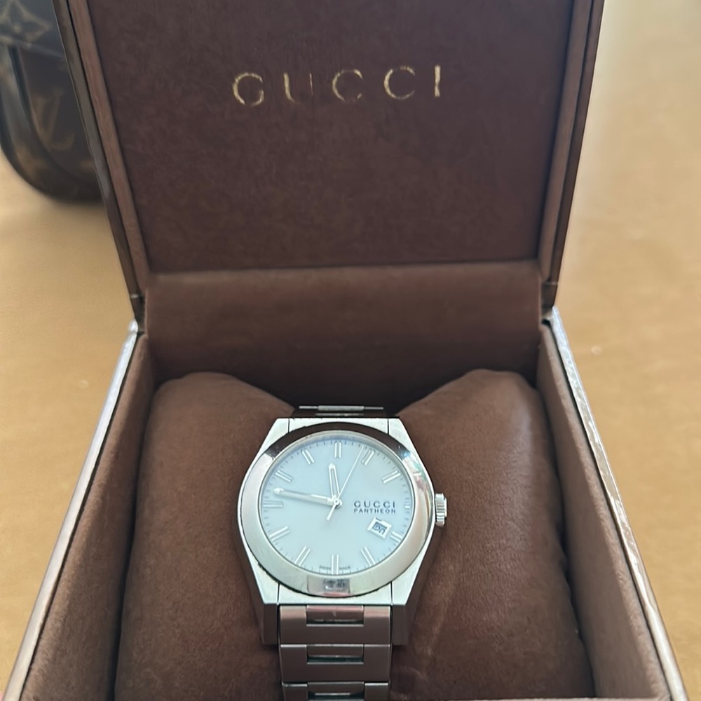 Gucci men’s watch